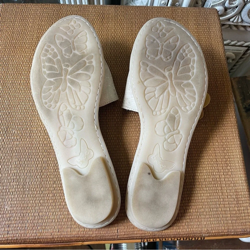 Born beige flat Sandals flower top Womens 9M - Picture 7 of 7